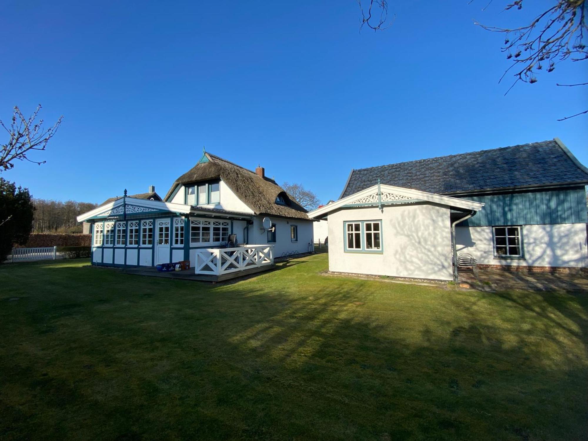 Ferienhaus Becker Prerow Exterior photo